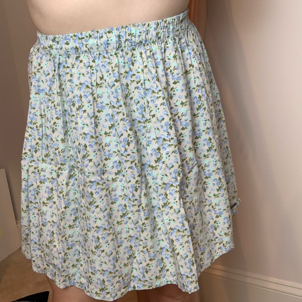 A&F flowy floral skirt